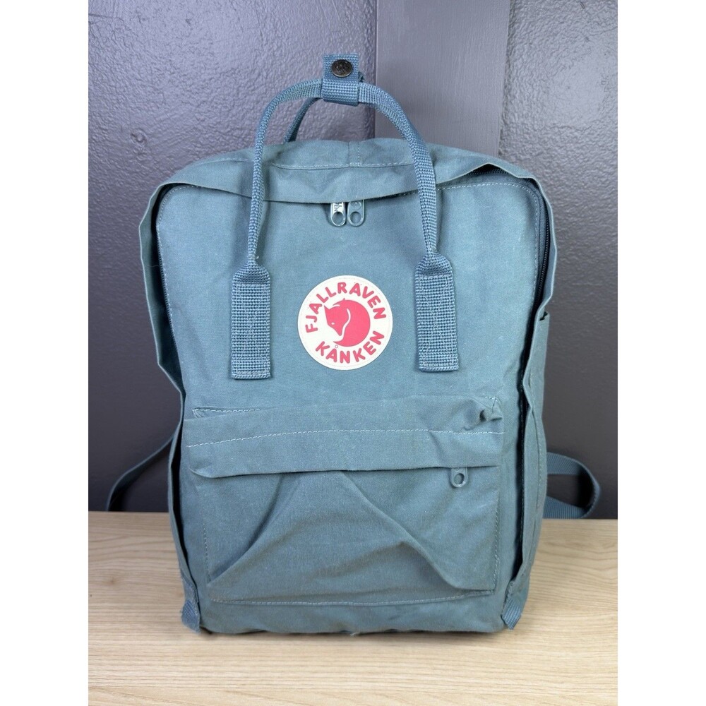 FJALLRAVEN KANKEN Classic Backpack Frost Green Water Resistant Laptop Bag Straps
